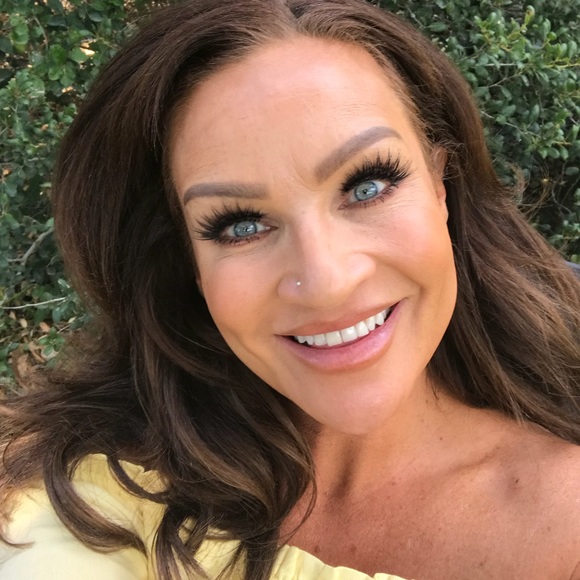 Meet your Posher, Rachel - Picture 1 of 1